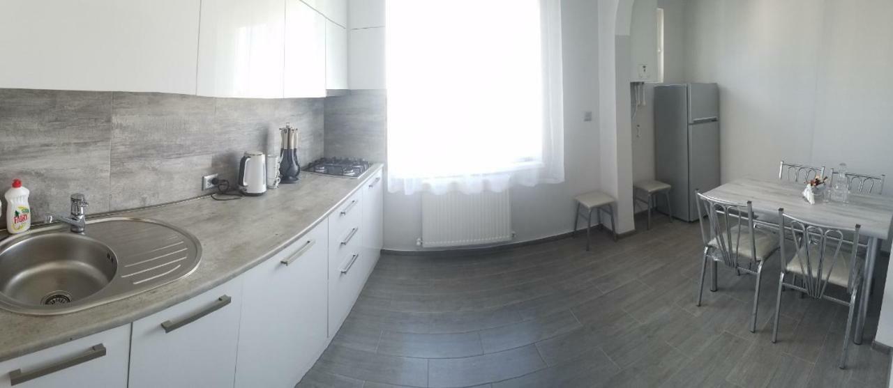 Marini Apartment Tbilisi Ngoại thất bức ảnh