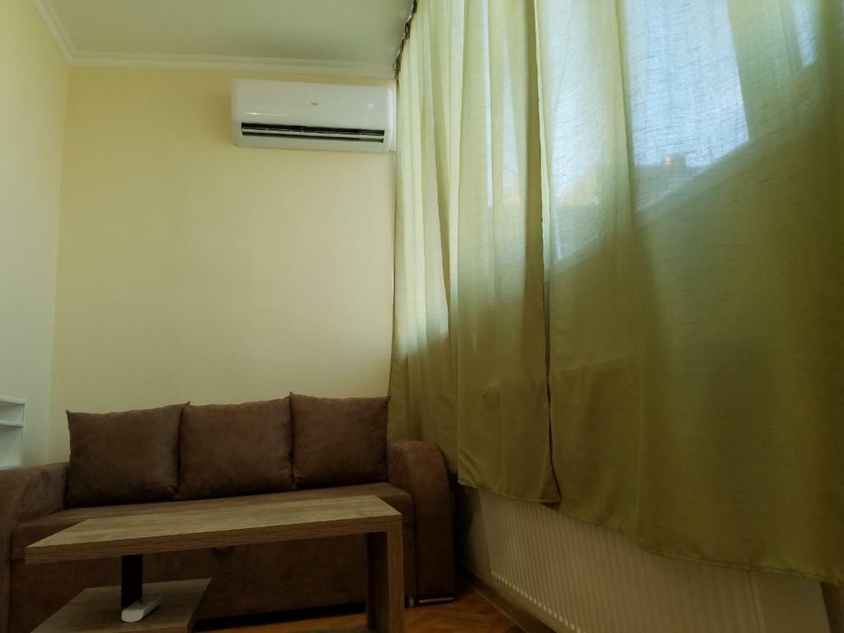 Marini Apartment Tbilisi Ngoại thất bức ảnh